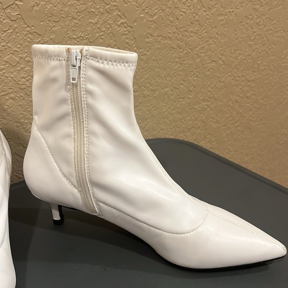 Free People Marilyn White Kitten Y2K Stretch Ankle Bootie Pointed Toe Retro 8.5 - Picture 6 of 16